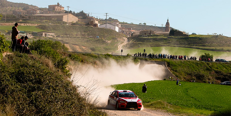 &Aacute;lex Villanueva gana en la tercera edici&oacute;n del Rally Circuito de Navarra